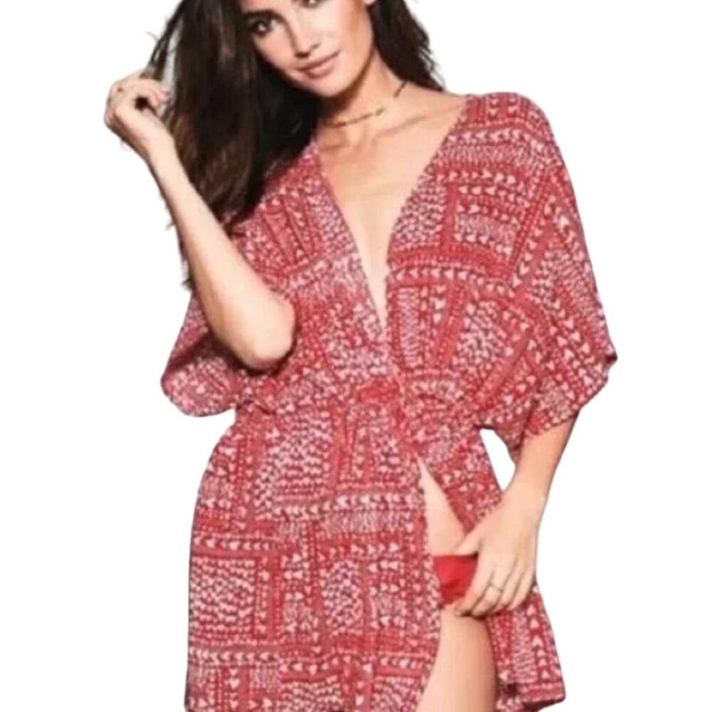 Victoria’s Secret Red Hearts Satin Tie Front Short Sleeve Kimono / Robe Size OS